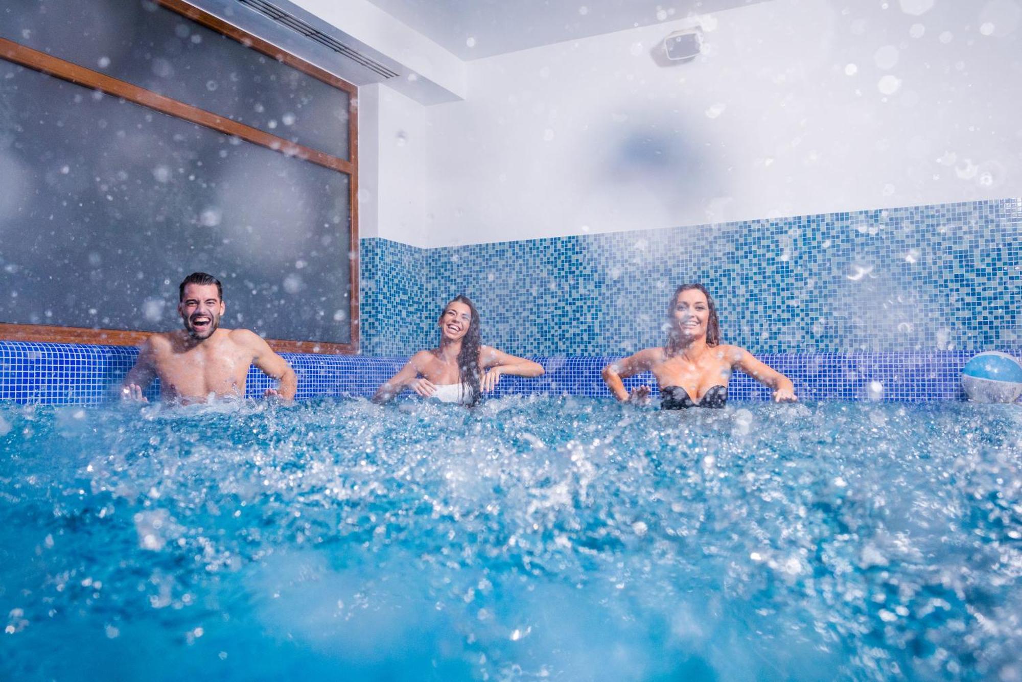 Bock Hotel Ermitage Villány Екстериор снимка