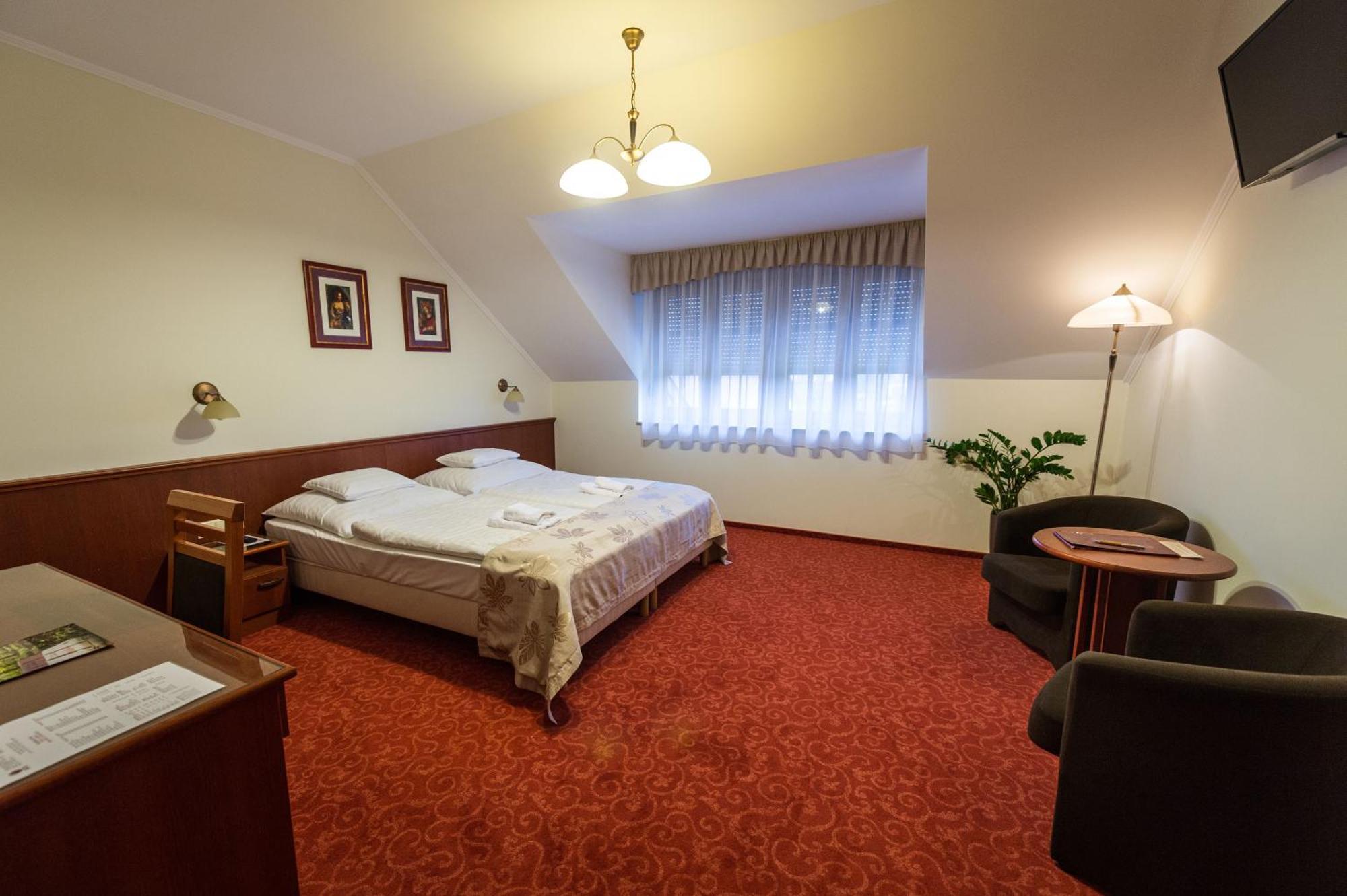 Bock Hotel Ermitage Villány Екстериор снимка